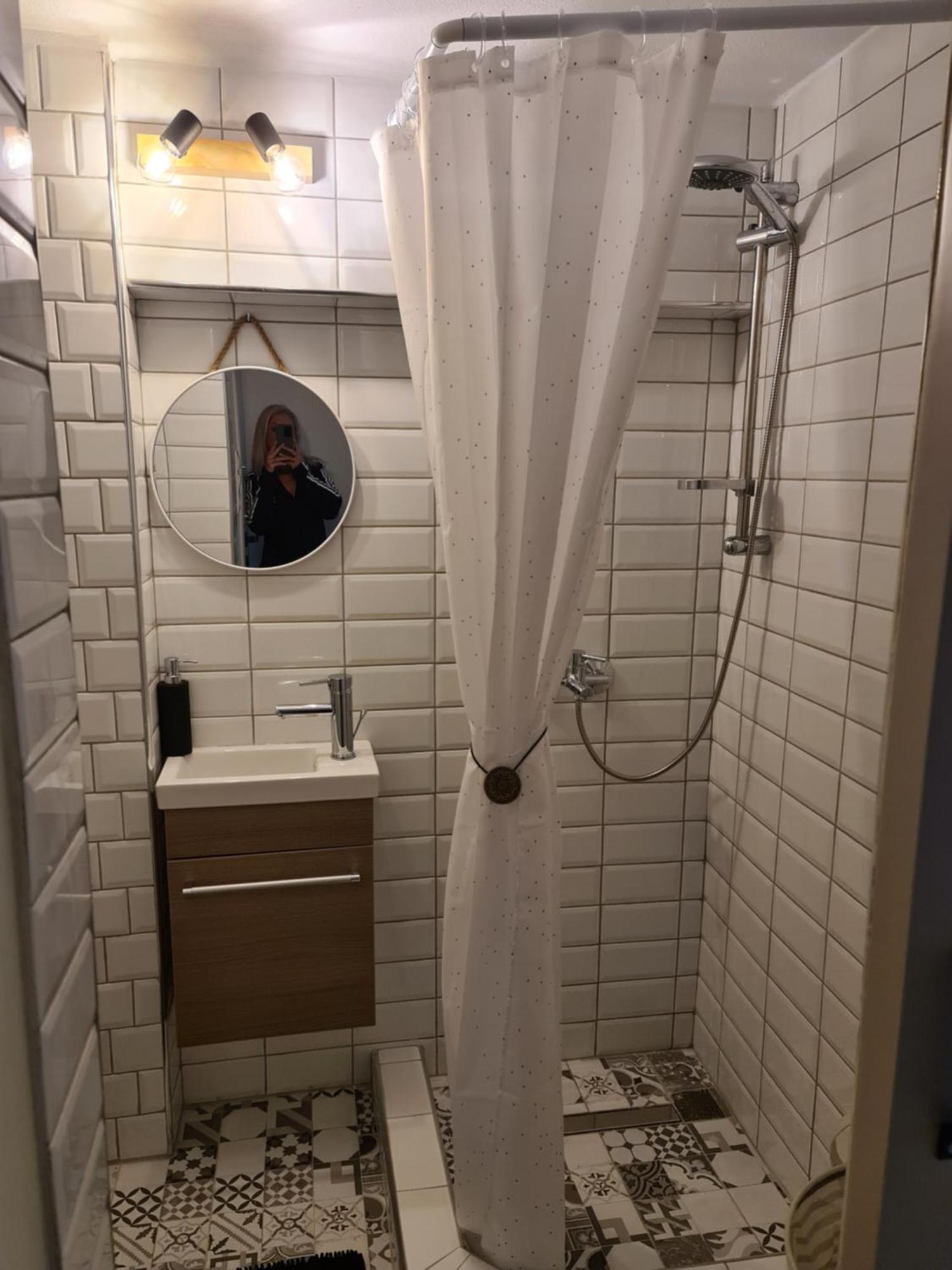 48 Nest Apartment *