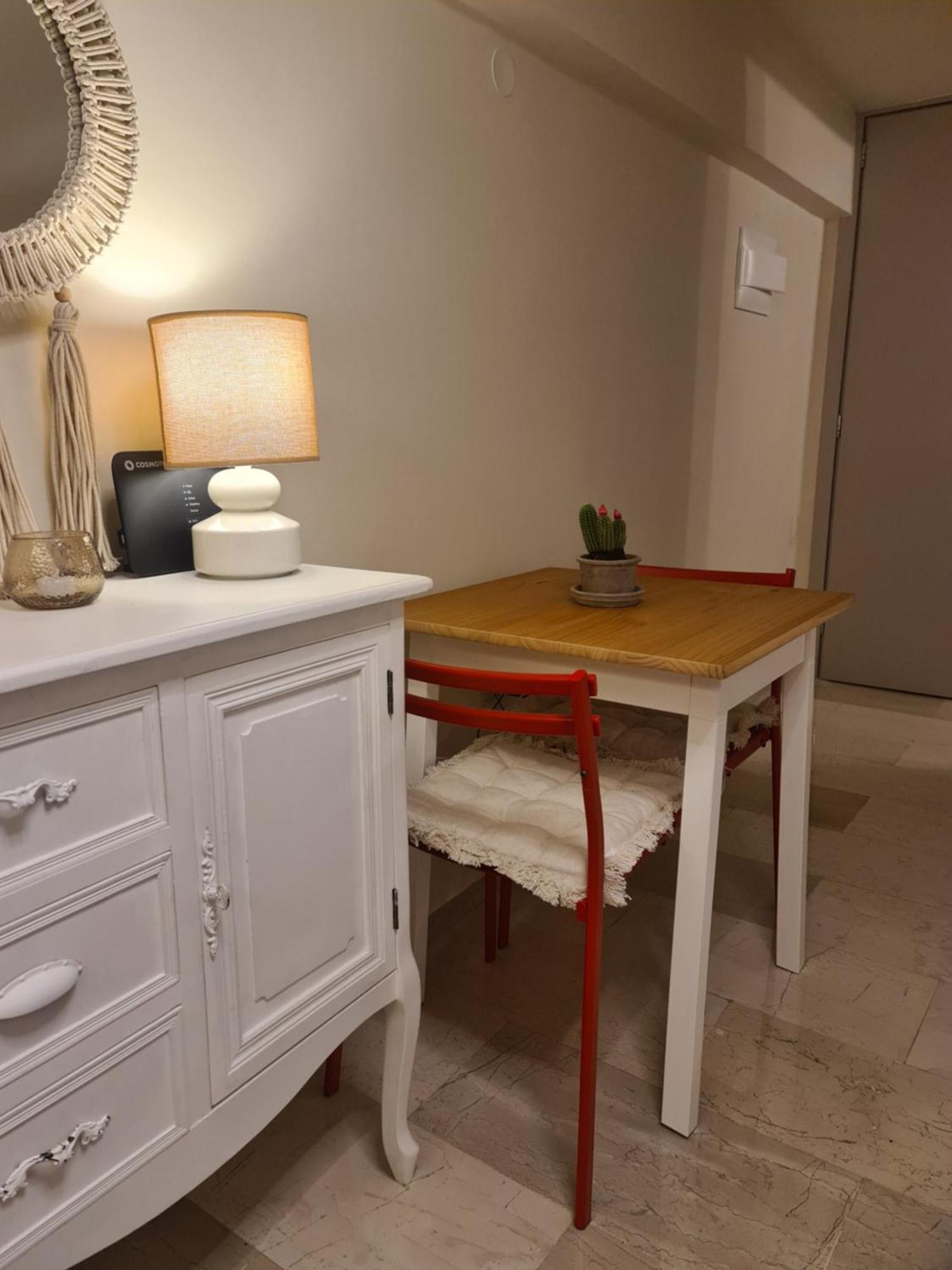 Apartment 48 Nest